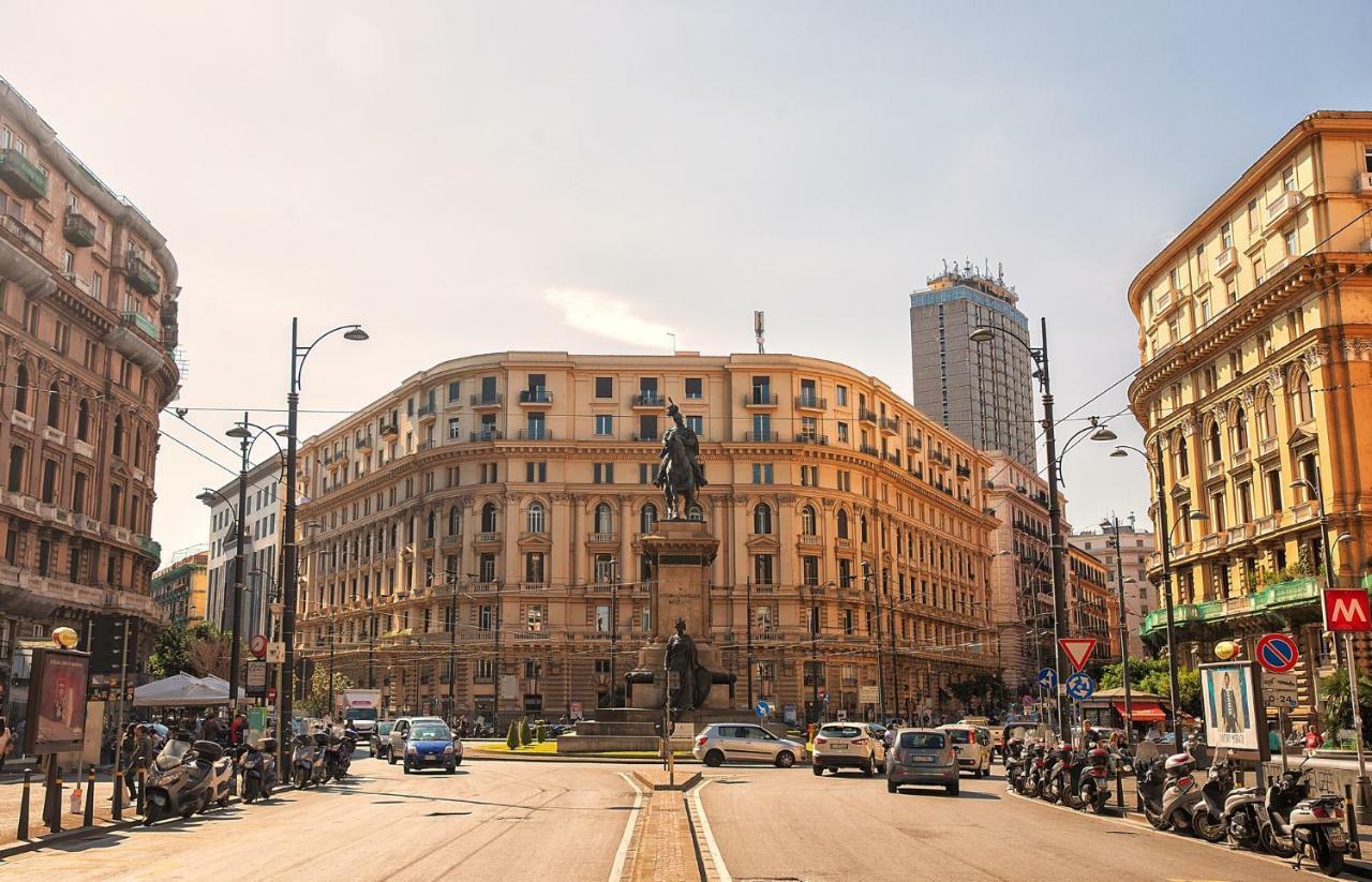 Be Italian Flat Piazza Bovio 22 Hotell Napoli Eksteriør bilde