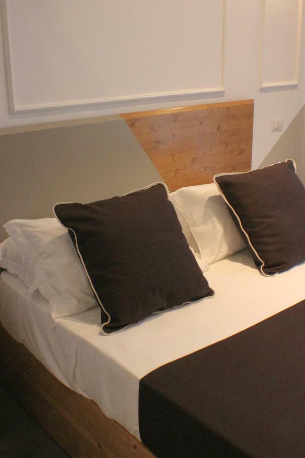 Be Italian Flat Piazza Bovio 22 Hotell Napoli Eksteriør bilde