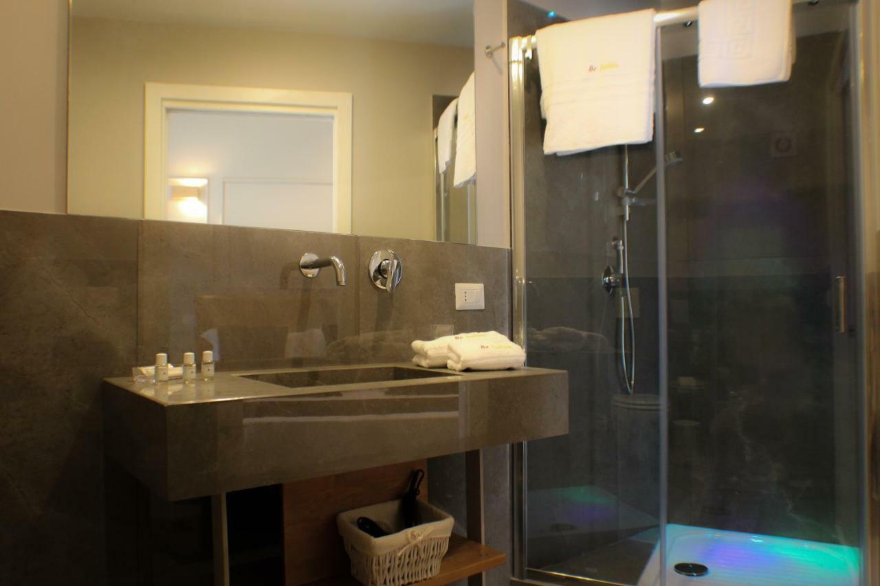 Be Italian Flat Piazza Bovio 22 Hotell Napoli Eksteriør bilde